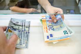 How Much is a Pound in US Dollars? What Factors Influence the Exchange Rate?