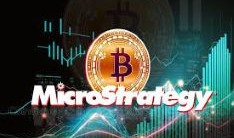 BTC vs MSTR: Is MicroStrategy More Than a Bitcoin Holder?