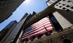 US Stock Market Near Record Overvaluation as AI Earnings Debate Grows